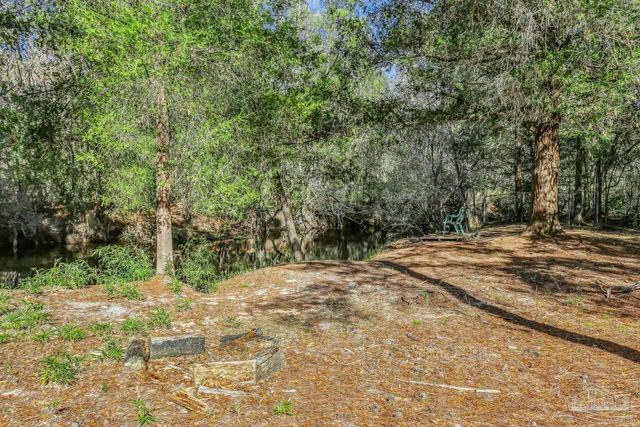 4900 Shell Rd, Milton, FL 32583