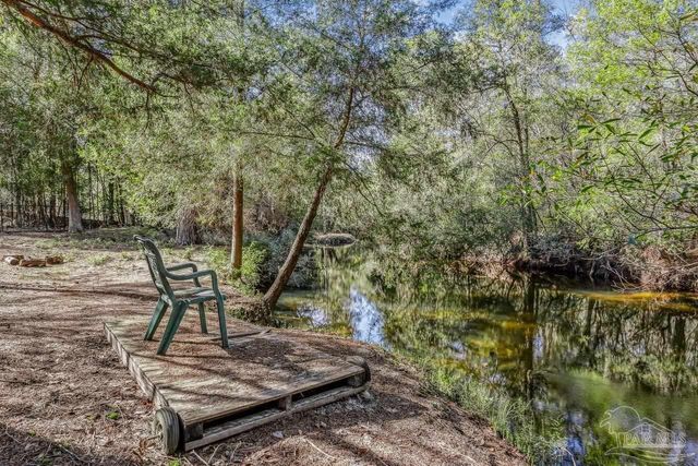 4900 Shell Rd, Milton, FL 32583