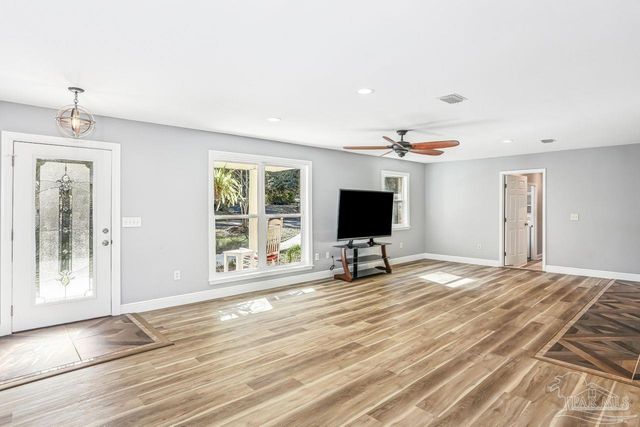 4900 Shell Rd, Milton, FL 32583