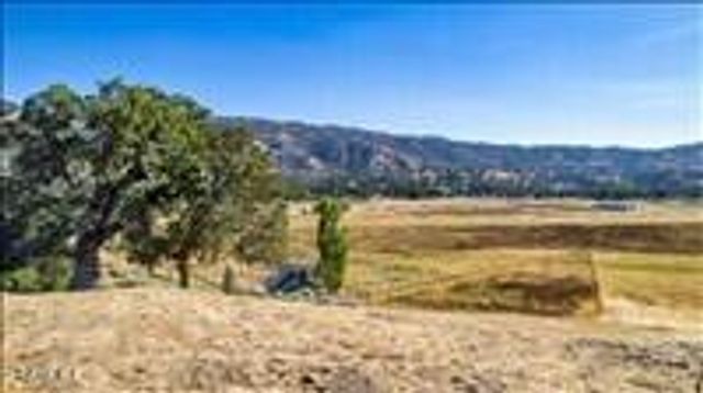 23700 Dart Drive, Tehachapi, CA 93561