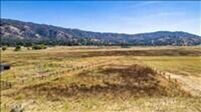 23700 Dart Drive, Tehachapi, CA 93561