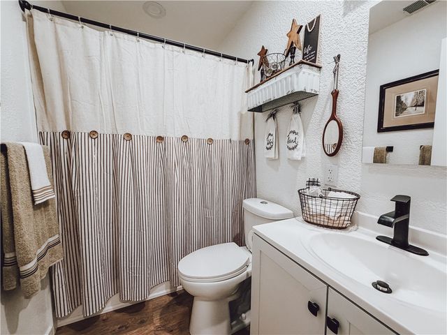 823 W Alma, Harrison, AR 72601