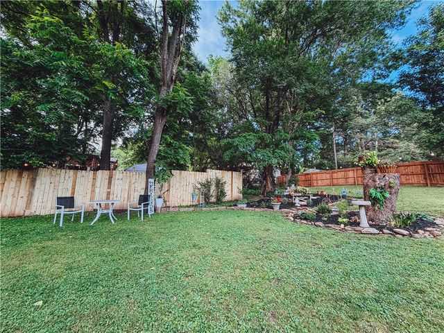 823 W Alma, Harrison, AR 72601