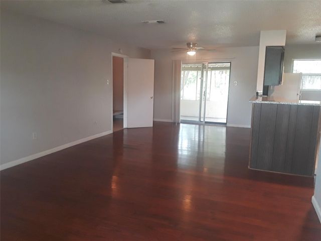 735 Middale Road, Duncanville, TX 75116