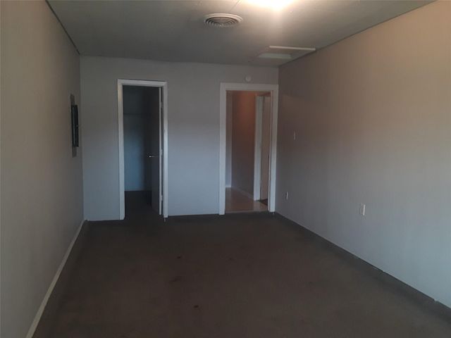 735 Middale Road, Duncanville, TX 75116