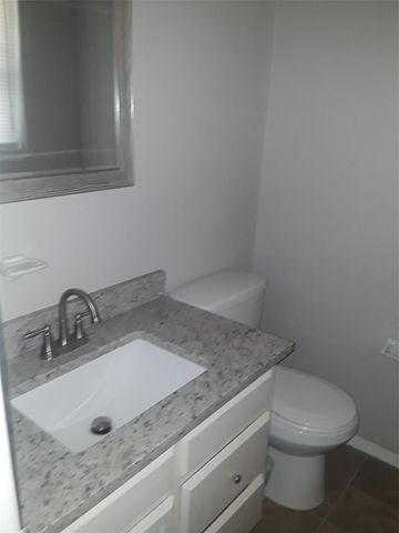 735 Middale Road, Duncanville, TX 75116