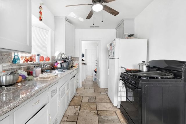 1631 Harrison, Fresno, CA 93704