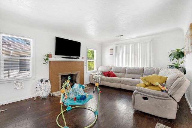 1631 Harrison, Fresno, CA 93704