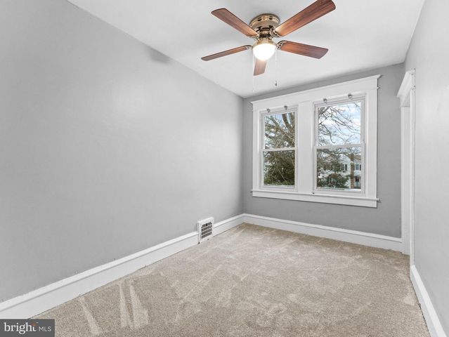 105 WESLEY AVE, Collingswood, NJ 08108