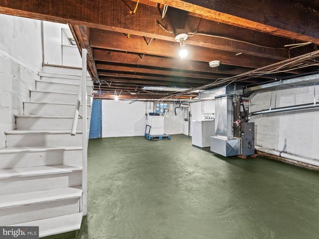 105 WESLEY AVE, Collingswood, NJ 08108