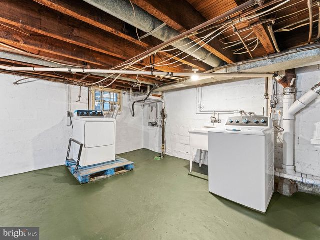 105 WESLEY AVE, Collingswood, NJ 08108