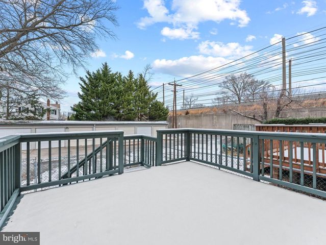 105 WESLEY AVE, Collingswood, NJ 08108