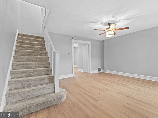 105 WESLEY AVE, Collingswood, NJ 08108