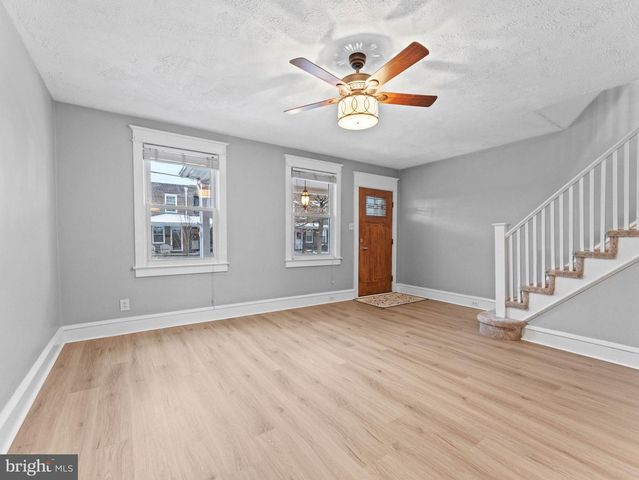 105 WESLEY AVE, Collingswood, NJ 08108