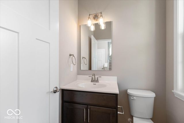 934 Apryl Drive, Greenwood, IN 46143