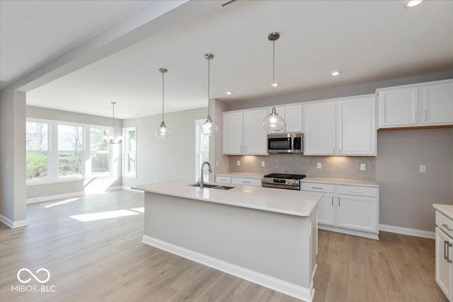 934 Apryl Drive, Greenwood, IN 46143