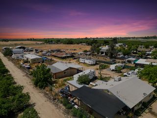 2501 S Marks Avenue, Fresno, CA 93706