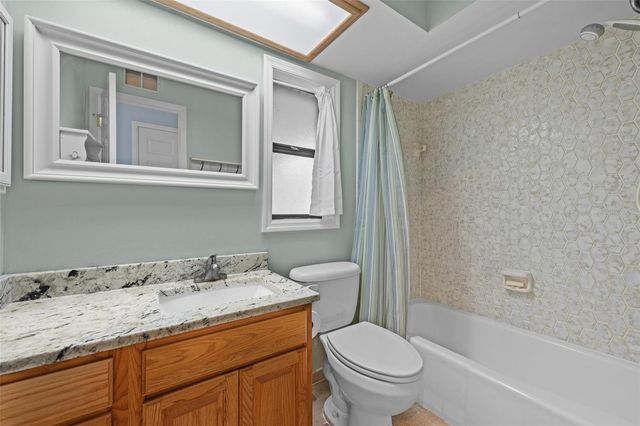 140 VALLEY CIRCLE, Brandon, FL 33510