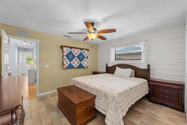 140 VALLEY CIRCLE, Brandon, FL 33510