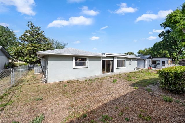 140 VALLEY CIRCLE, Brandon, FL 33510