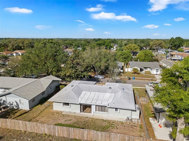 140 VALLEY CIRCLE, Brandon, FL 33510