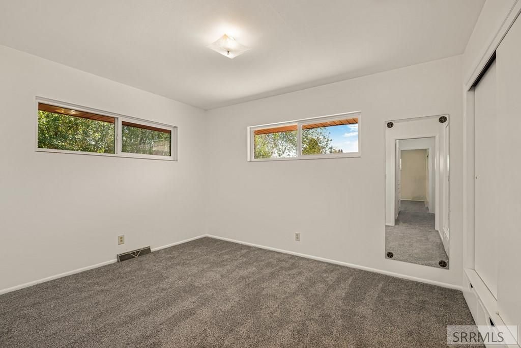 Image 19 of property listing at 1993 Azalea Drive, Idaho Falls, ID 83404