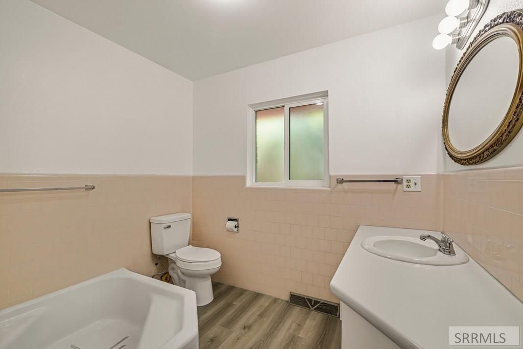 Image 22 of property listing at 1993 Azalea Drive, Idaho Falls, ID 83404