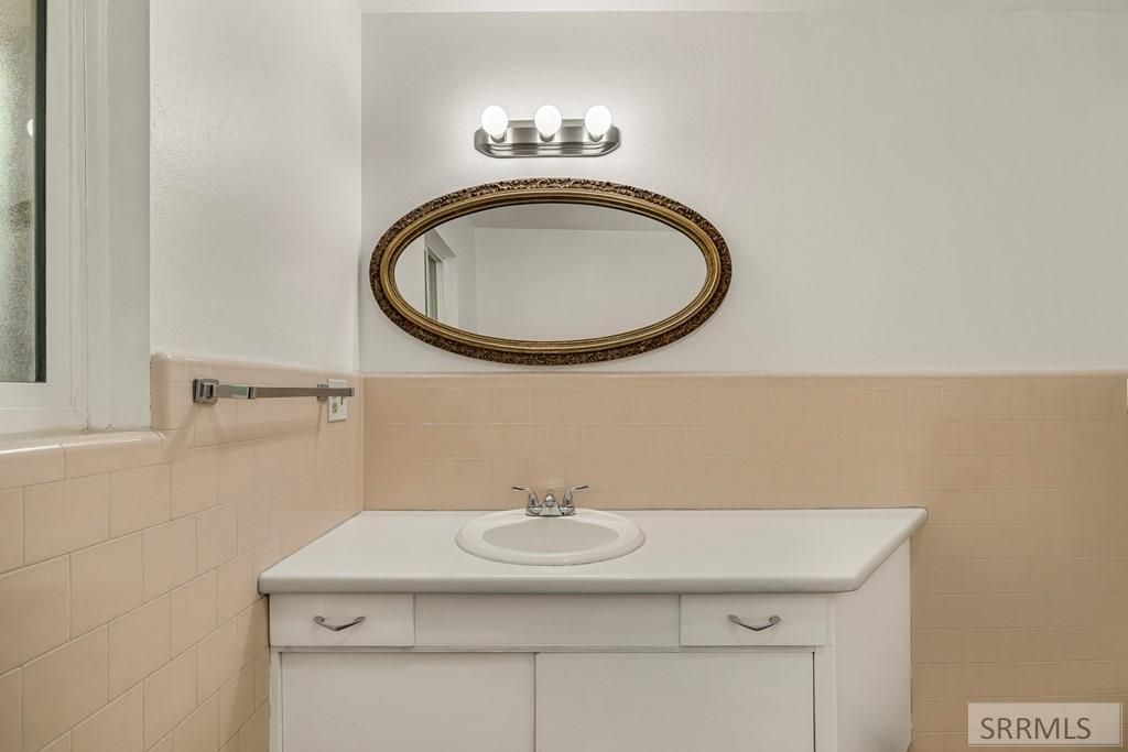 Image 23 of property listing at 1993 Azalea Drive, Idaho Falls, ID 83404
