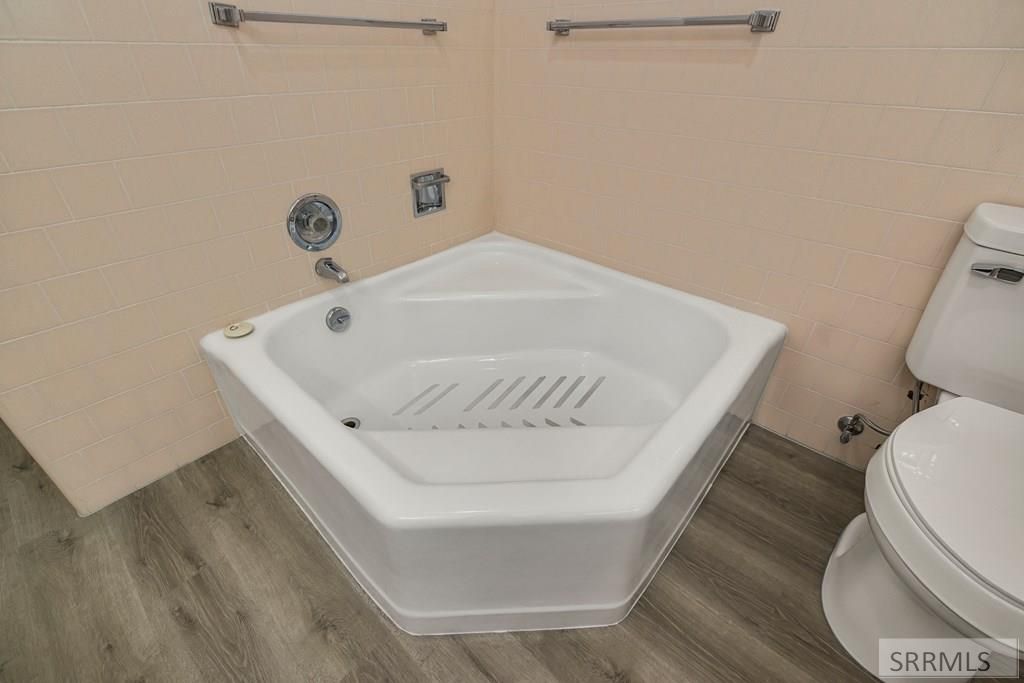 Image 25 of property listing at 1993 Azalea Drive, Idaho Falls, ID 83404