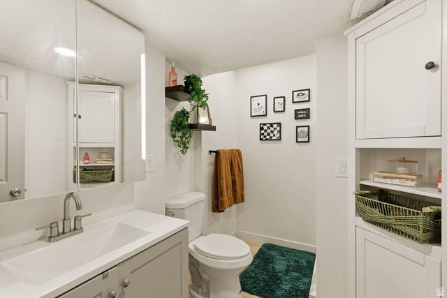 2395 E BOXWOOD LN, Eagle Mountain, UT 84005