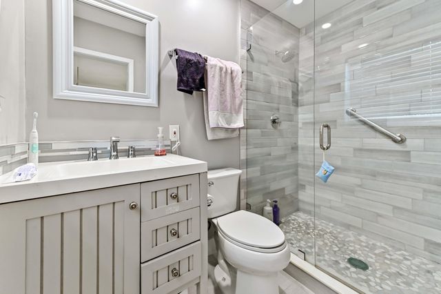 6260 NW 19th Street, Sunrise, FL 33313