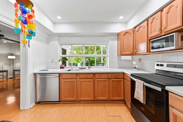 6260 NW 19th Street, Sunrise, FL 33313