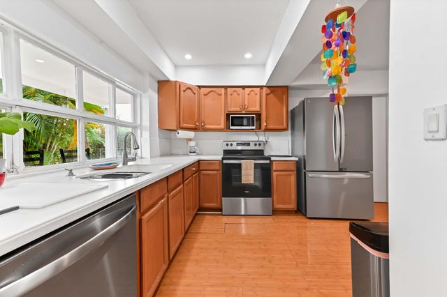 6260 NW 19th Street, Sunrise, FL 33313