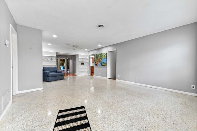 6260 NW 19th Street, Sunrise, FL 33313