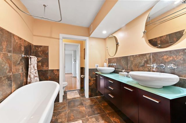 6260 NW 19th Street, Sunrise, FL 33313