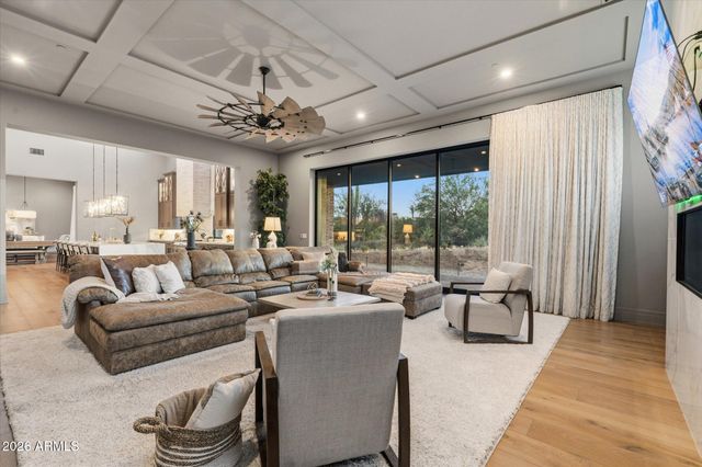 9243 E VISTA Drive, Scottsdale, AZ 85262