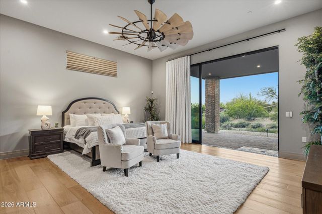 9243 E VISTA Drive, Scottsdale, AZ 85262