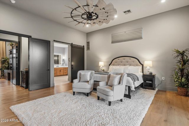9243 E VISTA Drive, Scottsdale, AZ 85262