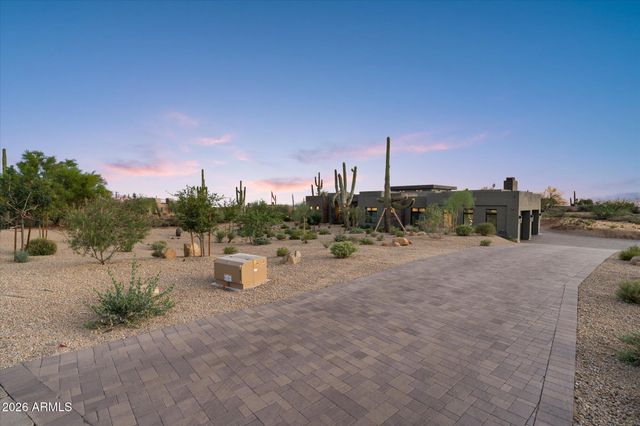 9243 E VISTA Drive, Scottsdale, AZ 85262