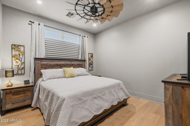 9243 E VISTA Drive, Scottsdale, AZ 85262