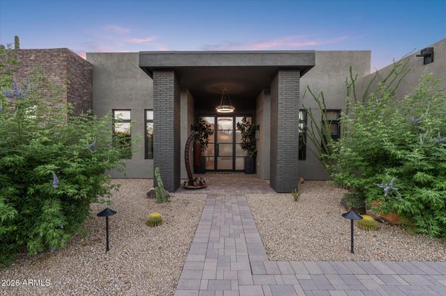 9243 E VISTA Drive, Scottsdale, AZ 85262