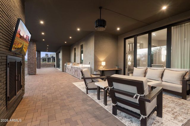 9243 E VISTA Drive, Scottsdale, AZ 85262