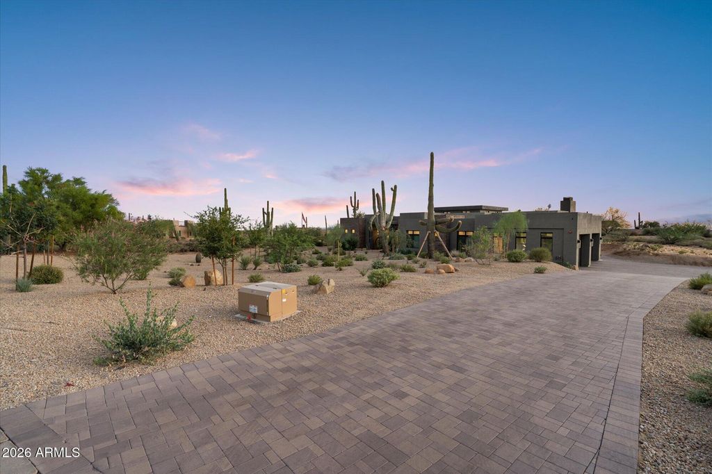 9243 E VISTA Drive, Scottsdale, AZ 85262 — photo 2