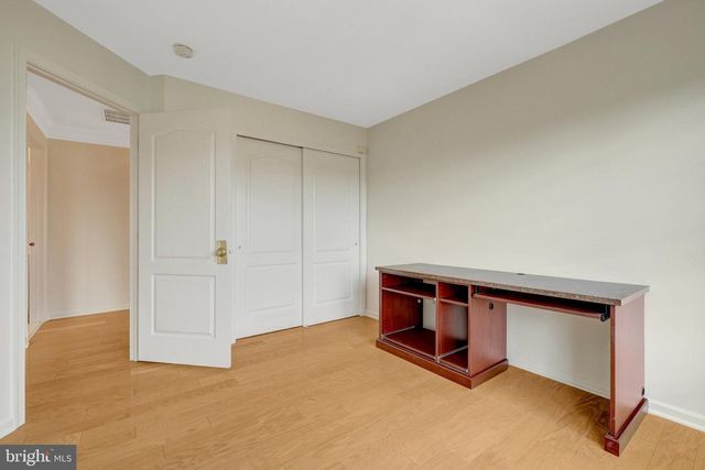 20250 MILLSTEAD DR, Ashburn, VA 20147