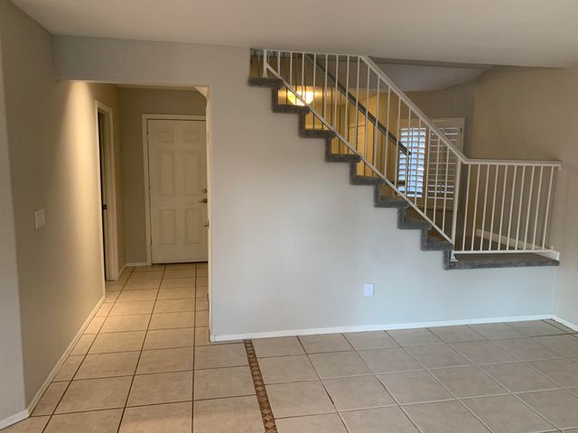 21842 N 40TH Place, Phoenix, AZ 85050