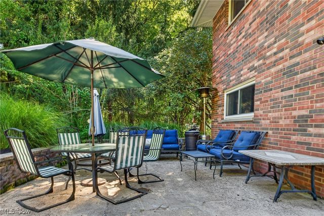 7651 Koch Drive, Parma, OH 44134