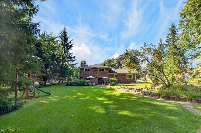 7651 Koch Drive, Parma, OH 44134