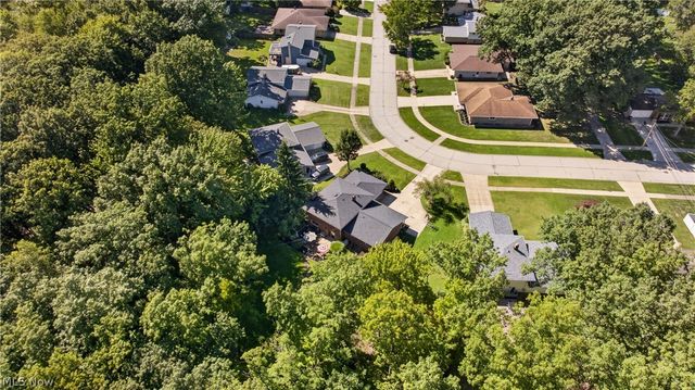 7651 Koch Drive, Parma, OH 44134