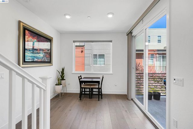 29268 Hub Ln, Hayward, CA 94544