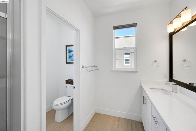 29268 Hub Ln, Hayward, CA 94544